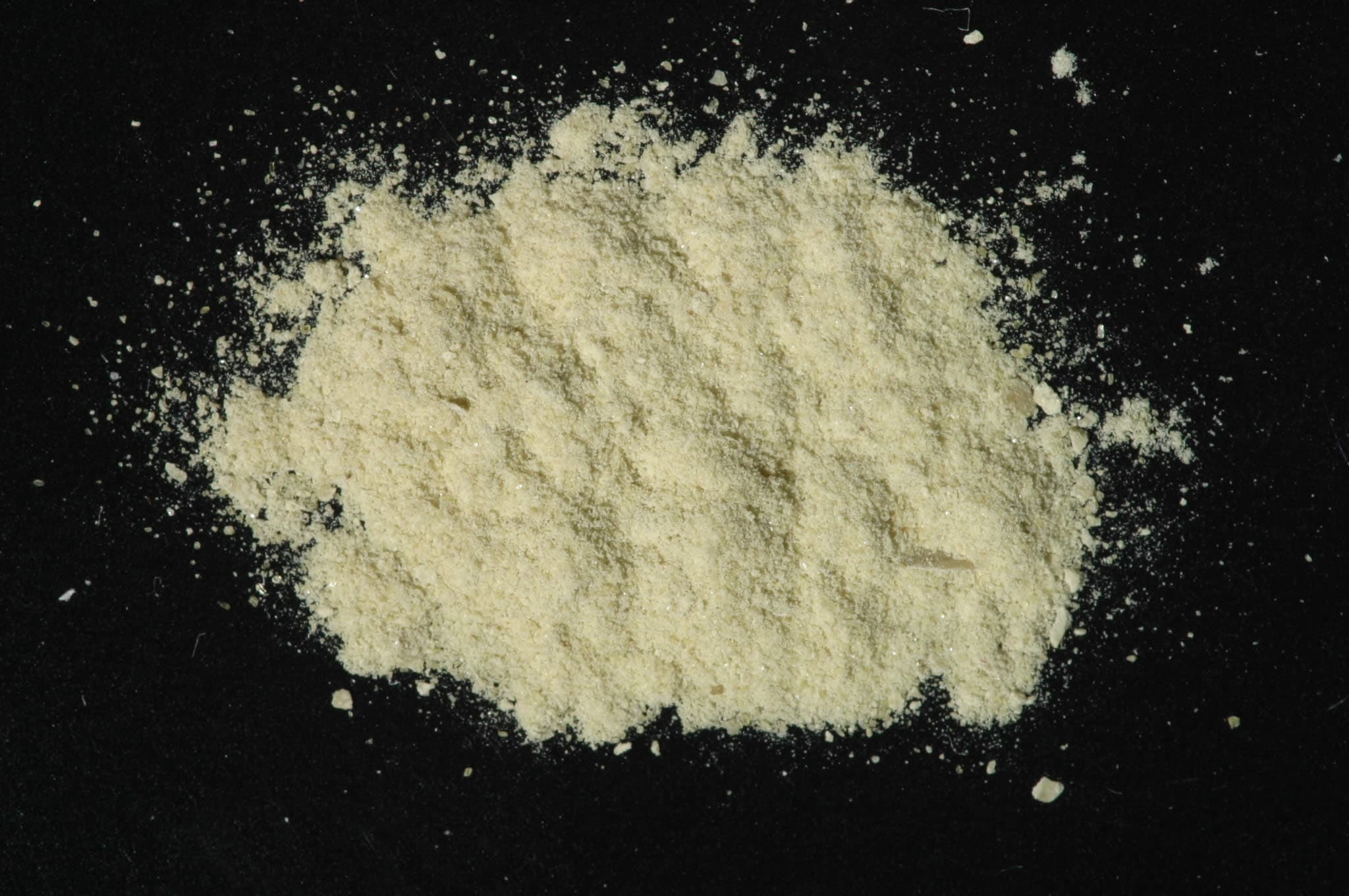 Copiapite sample photograph, USGS Spectral Library Version 7