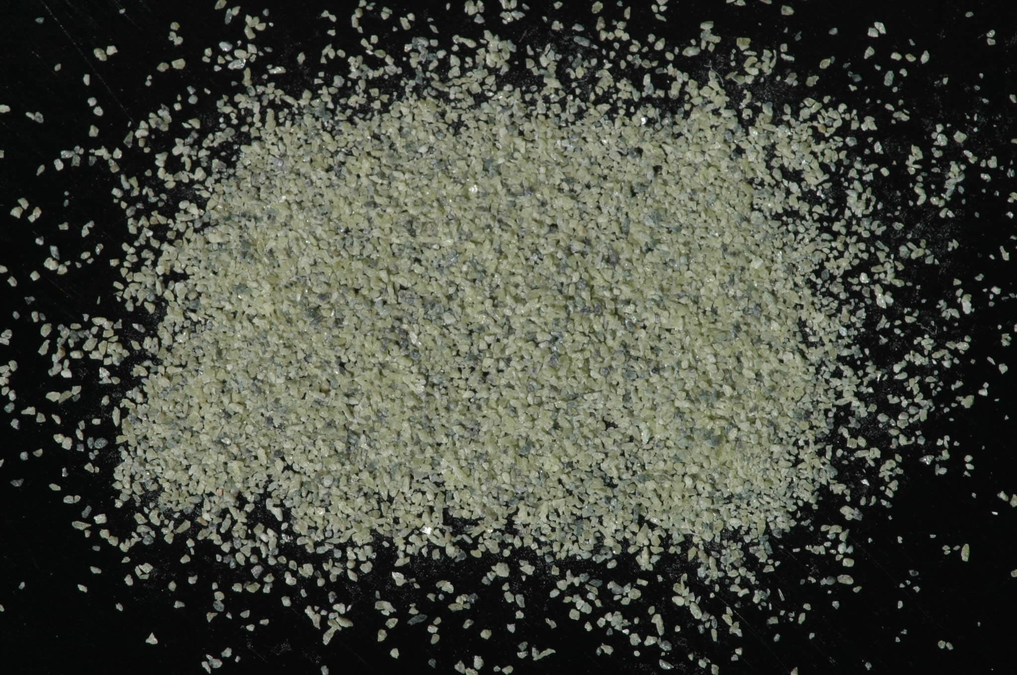 Fassaite sample photograph, USGS Spectral Library Version 7