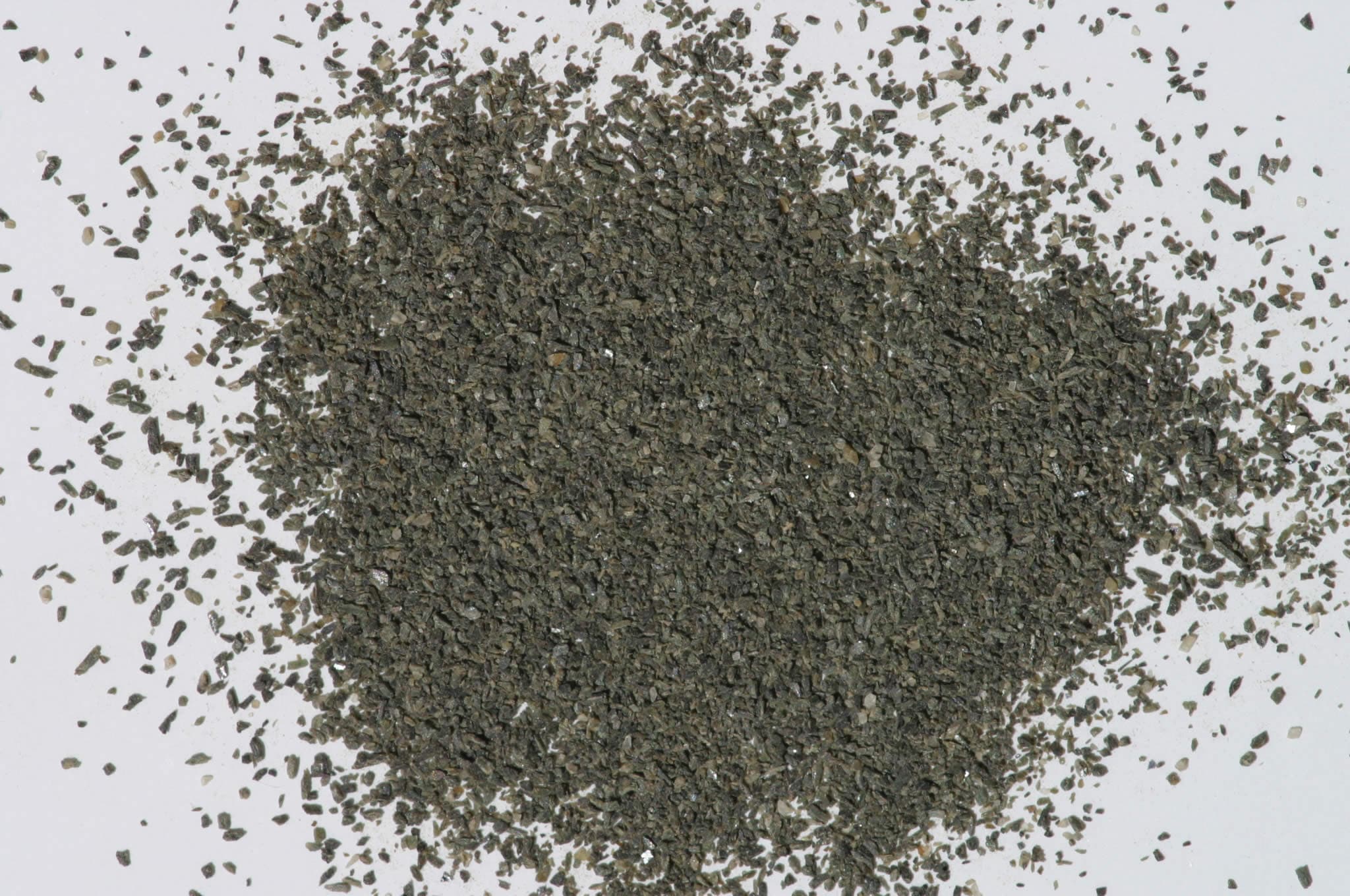 Hedenbergite sample photograph, USGS Spectral Library Version 7