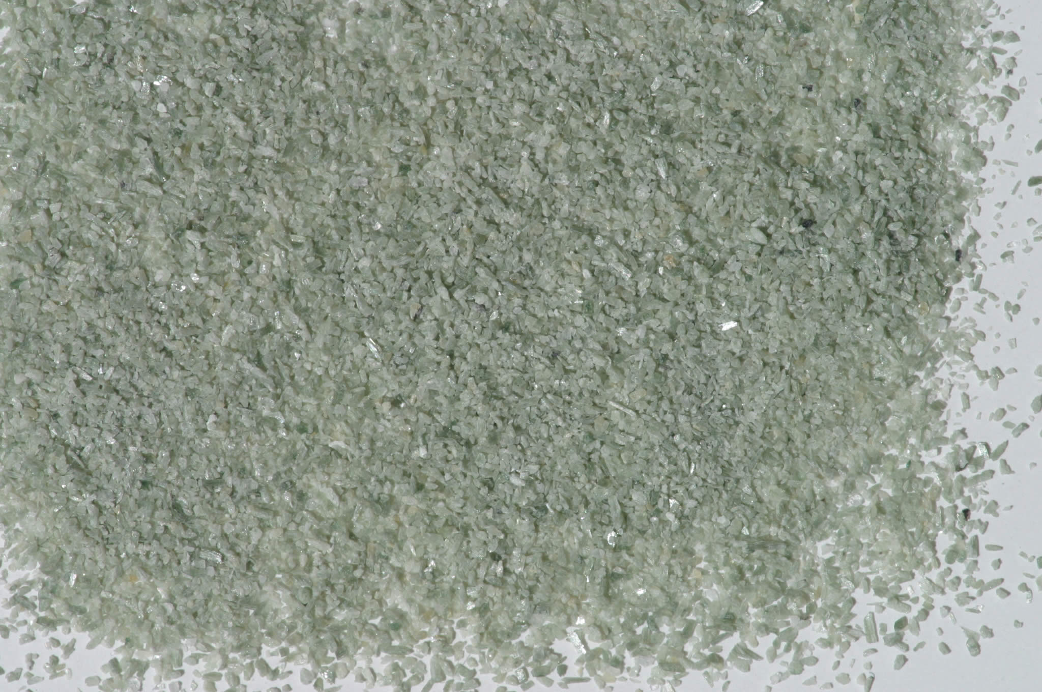 Uralite sample photograph, USGS Spectral Library Version 7